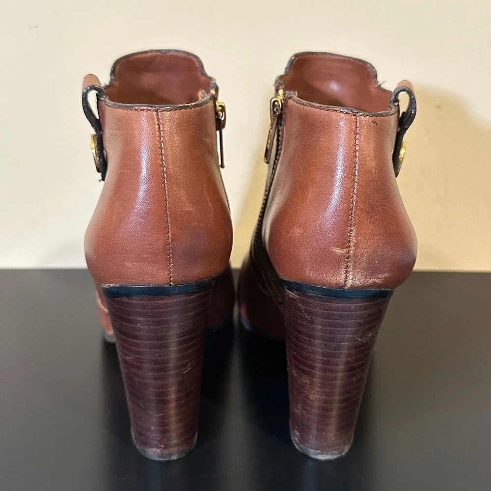 Coach Taylor Brown Leather Ankle Boots Block Heel Gold Logo A4173 Womens 9 B